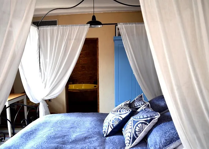 カントリーハウス Castillo De Grisel