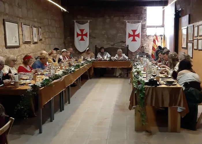 Castillo De בית כפרי *